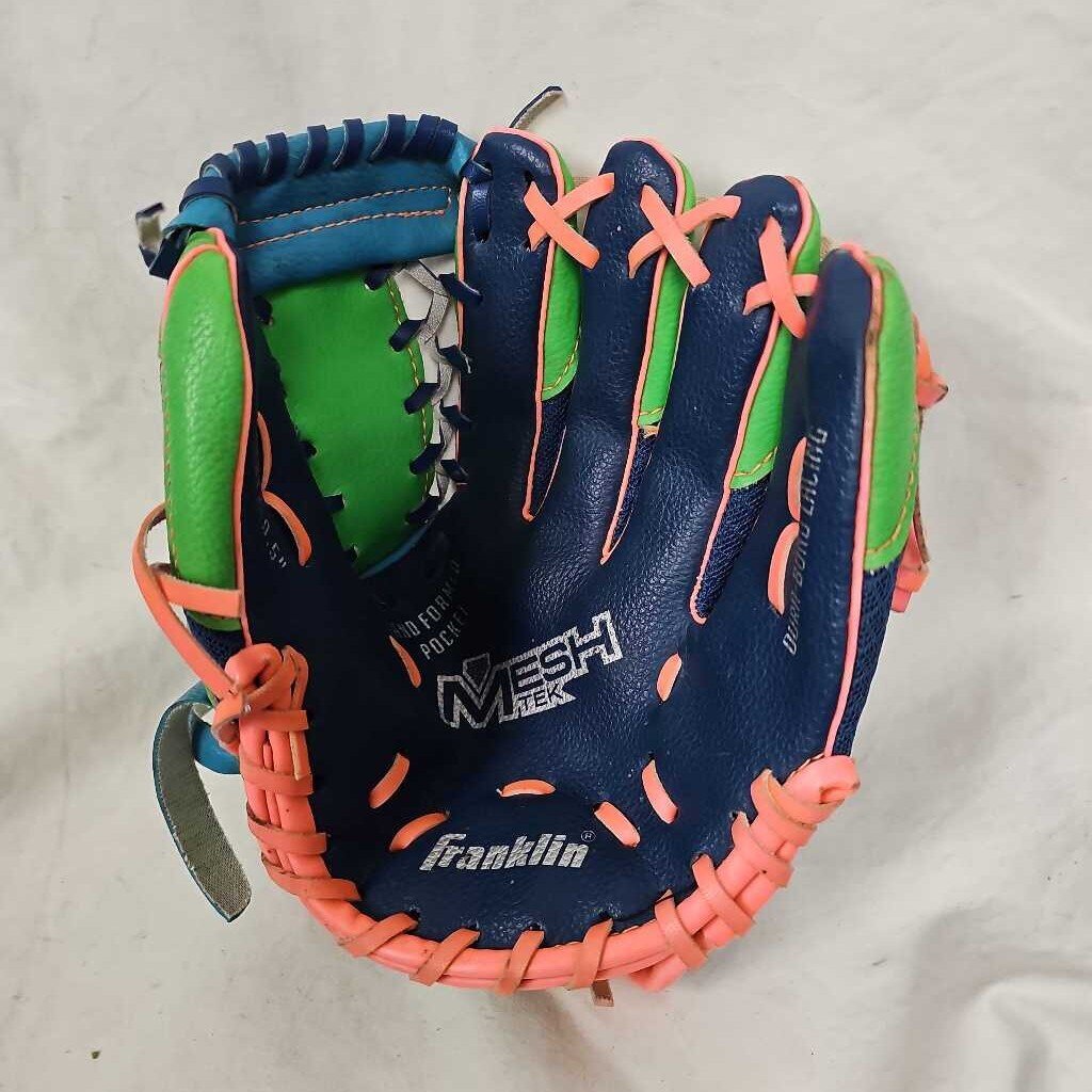 Franklin MeshTek T-Ball Glove, 9.5"