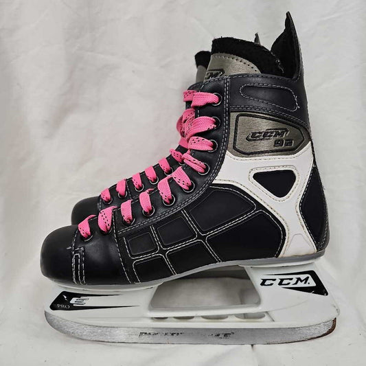 CCM 92 Hockey Skates, Size 7
