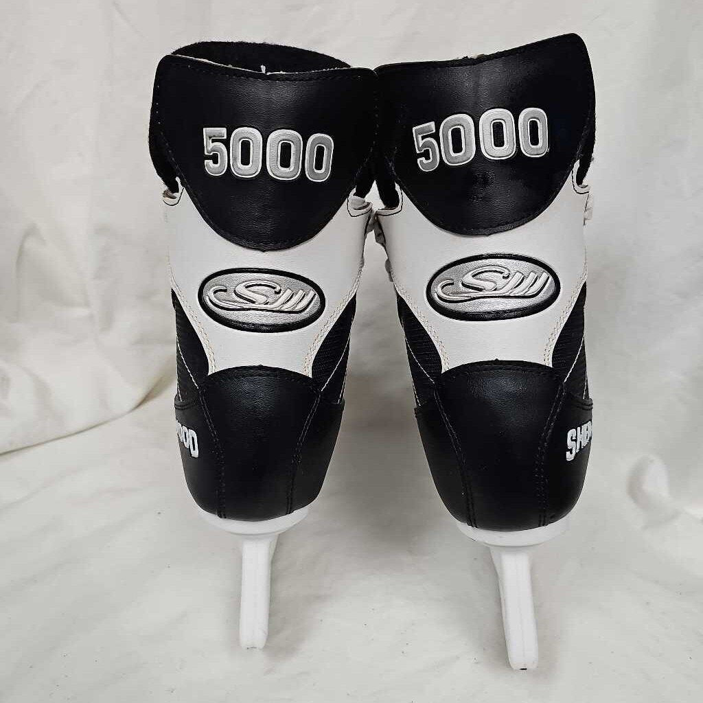 Sherwood 5000 Hockey skates, Size 6
