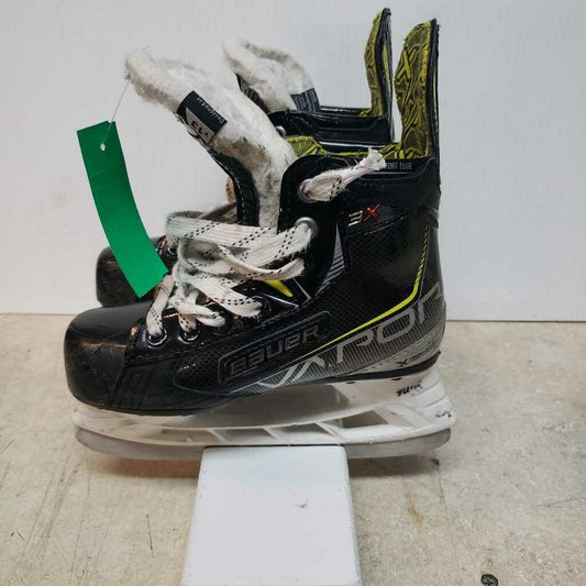 Bauer Vapor 3X Hockey Skates -Size Y13