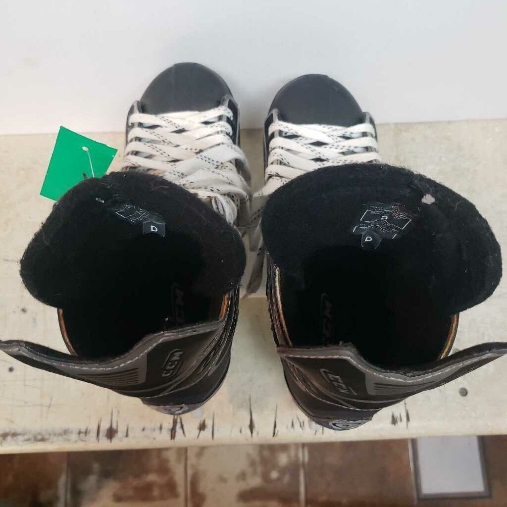 CCM Vector 03 Hockey Skates- Size 9