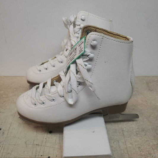 DBX Classic Figure Skates