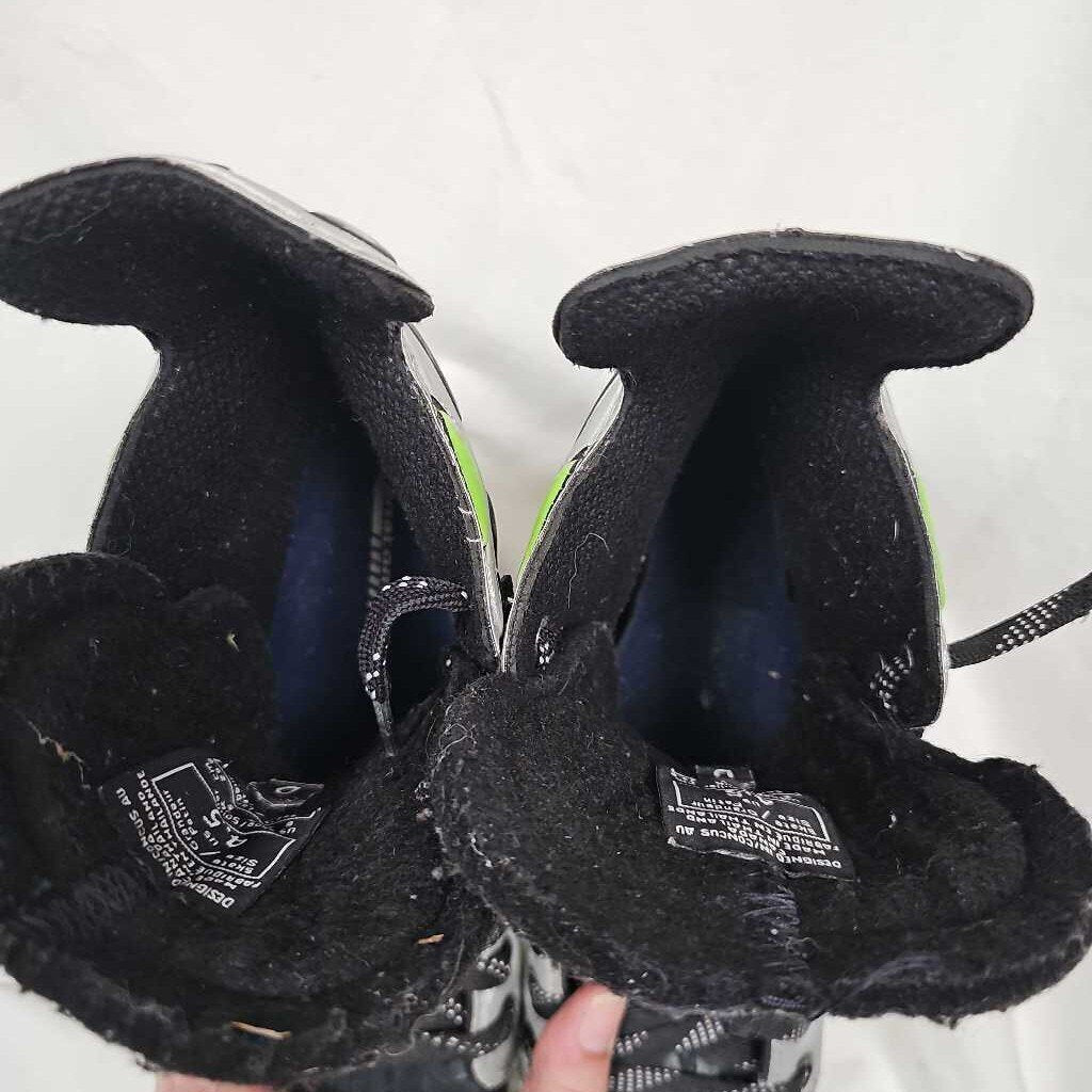 Reebok 1K Hockey Skates, Size 4.5