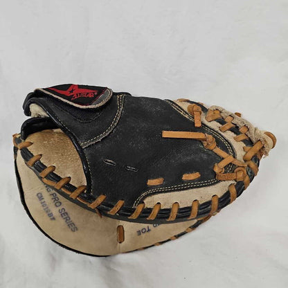 All-Star Young Pro Series Catchers Mitt, 31.5"