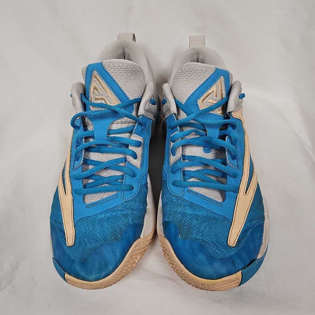 Nike Men's Giannis Immortality 3 Basketball Shoes, Men's 10