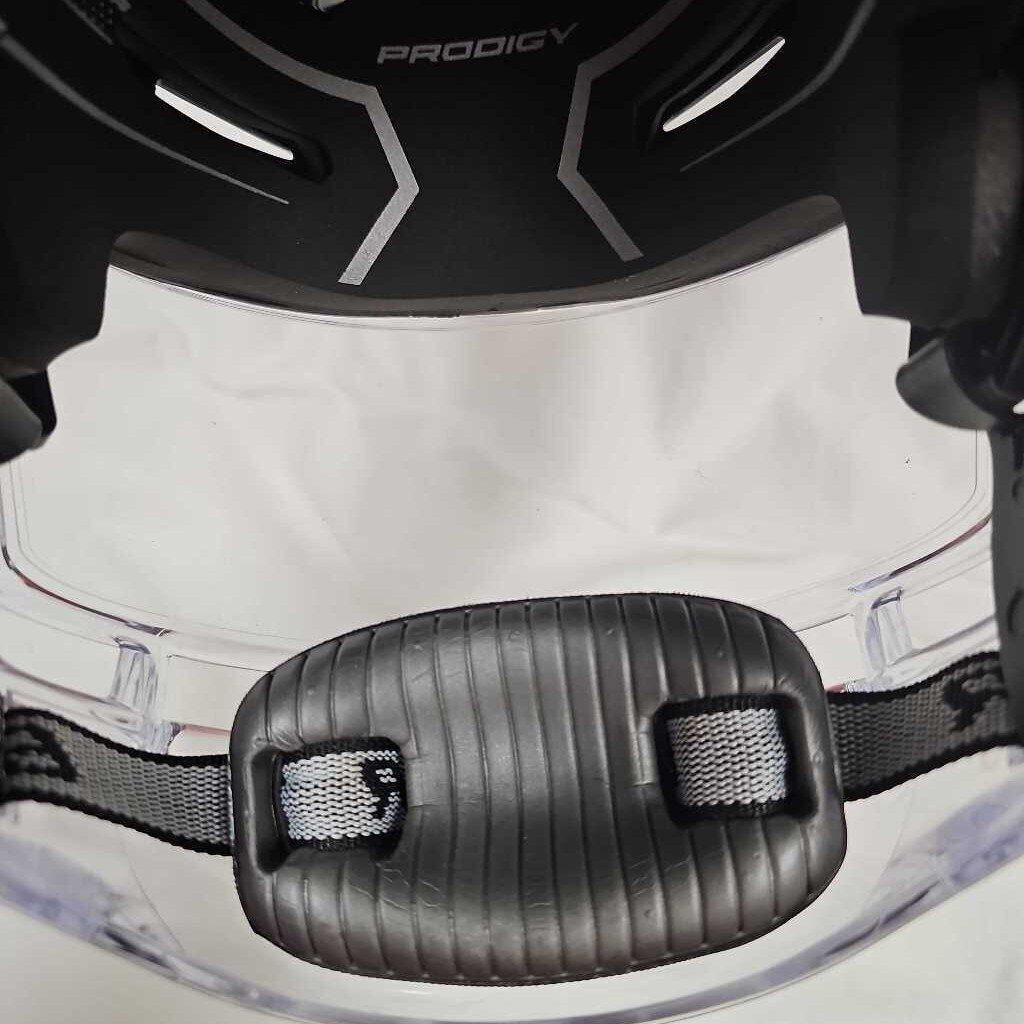 Bauer Prodigy Youth Hockey Helmet with Bauer Concept 3 Jr Shield