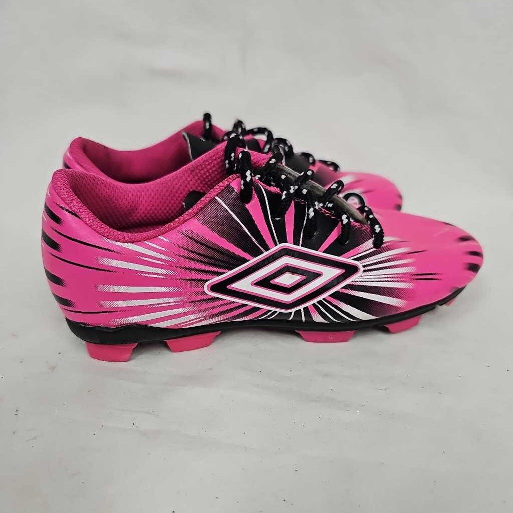 Umbro Iris Youth Soccer Cleats, Size Y12