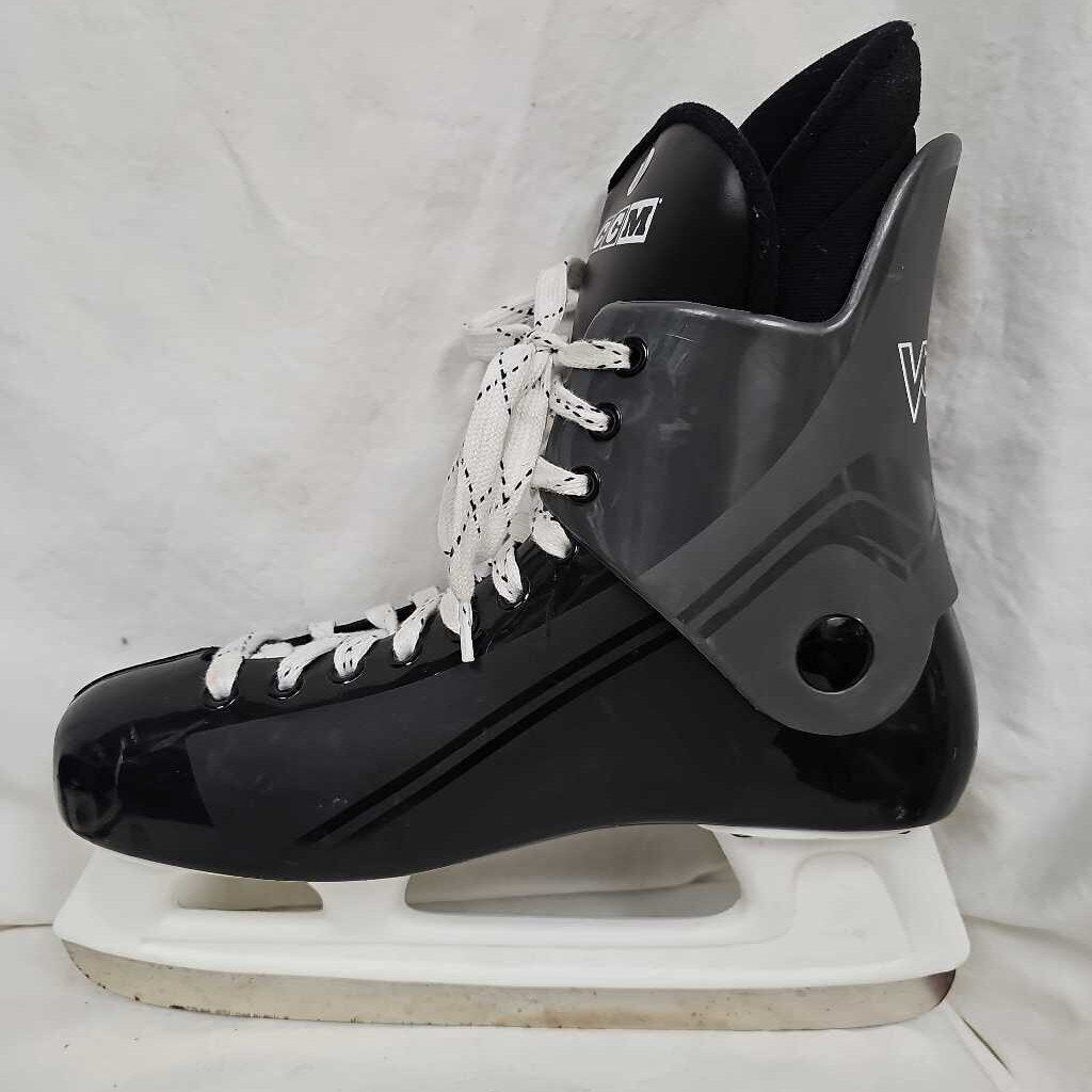 CCM Vector Ice Skates, Size 9