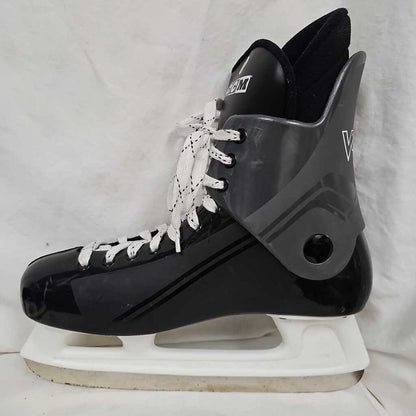 CCM Vector Ice Skates, Size 9