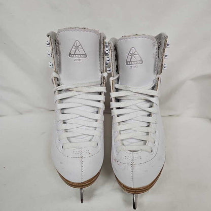 Jackson Ultima 200 Youth Figure Skates, Size Y13