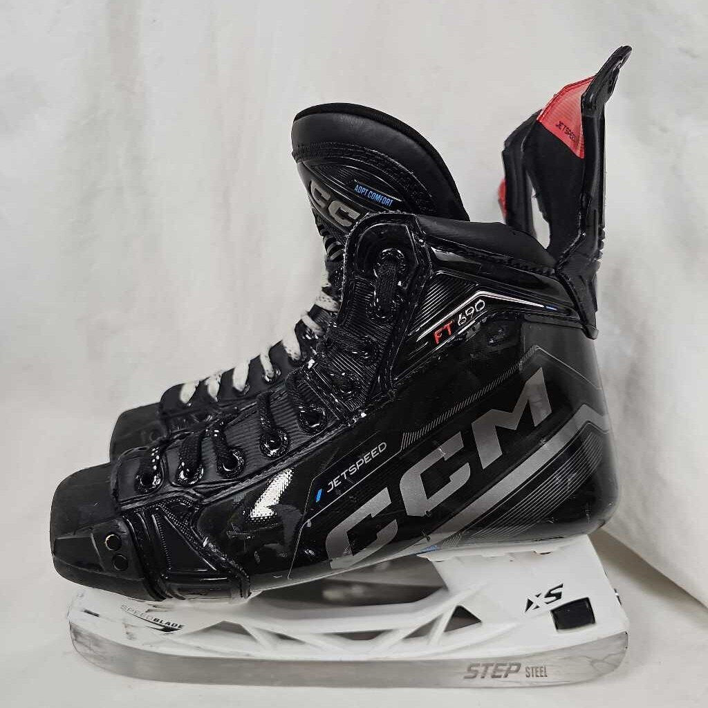 CCM Jetspeed FT690 Intermediate Hockey Skates, Size 5.5 Wide