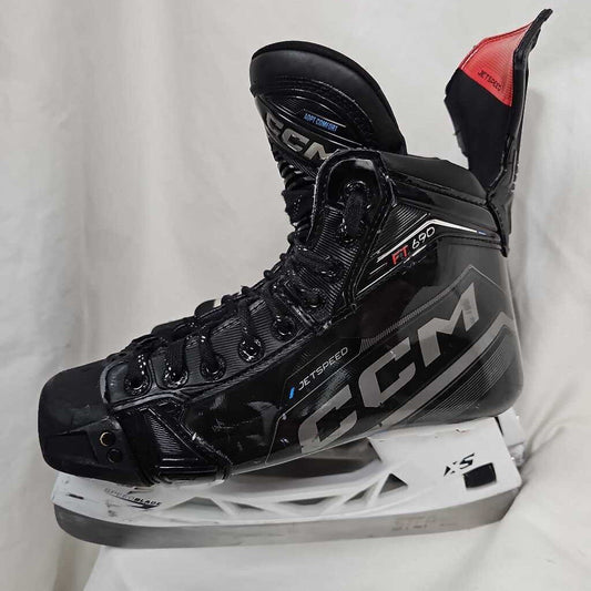 CCM Jetspeed FT690 Intermediate Hockey Skates, Size 5.5 Wide