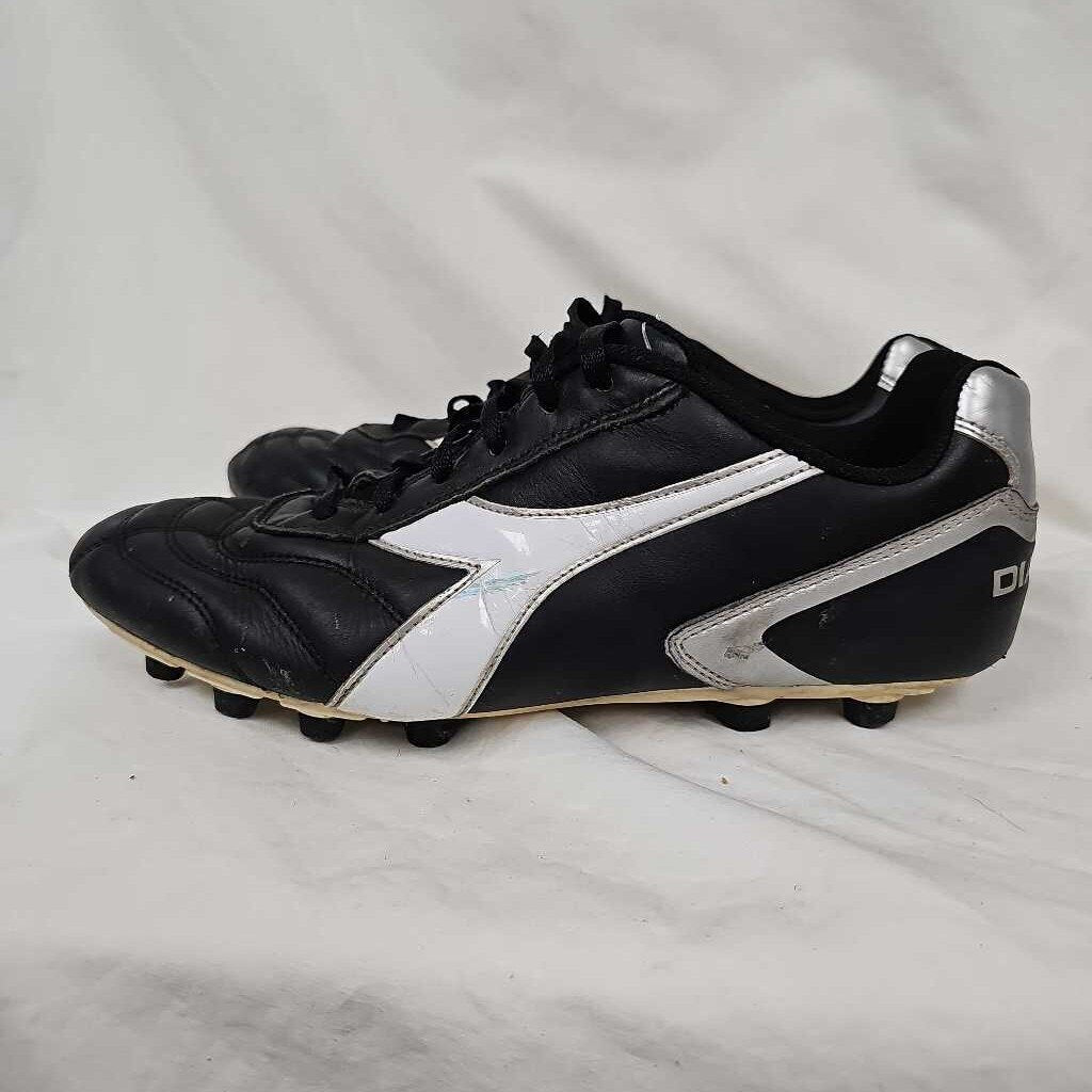 DIADORA DST Soccer Cleats - Men's