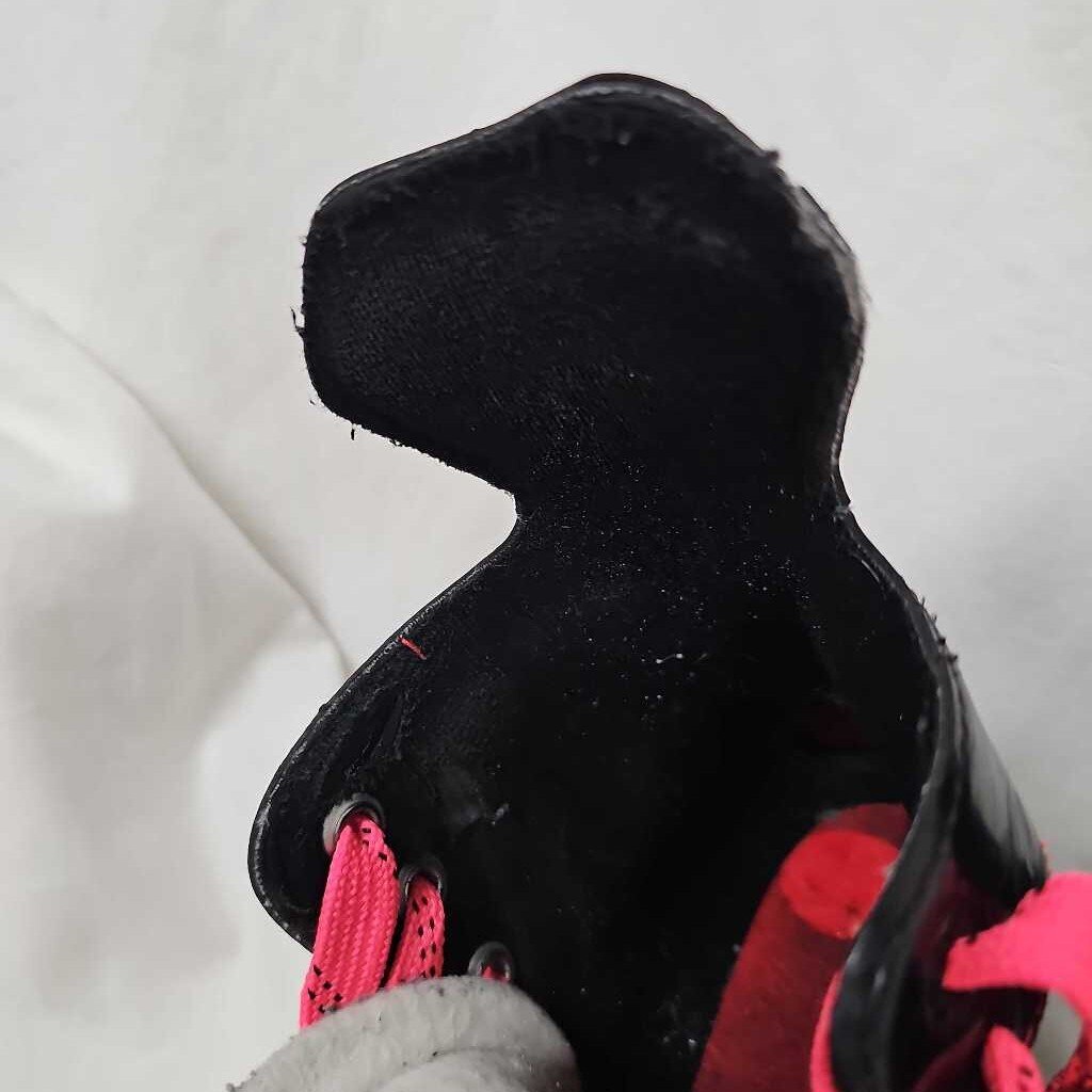 CCM Jetspeed FT340 Junior Hockey Skates, Size 1