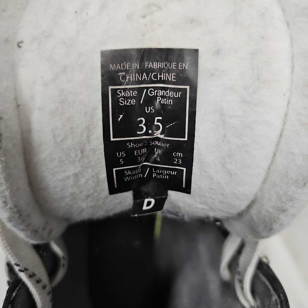 CCM Ribcor 42K Pump Junior Hockey Skates, Size 3.5