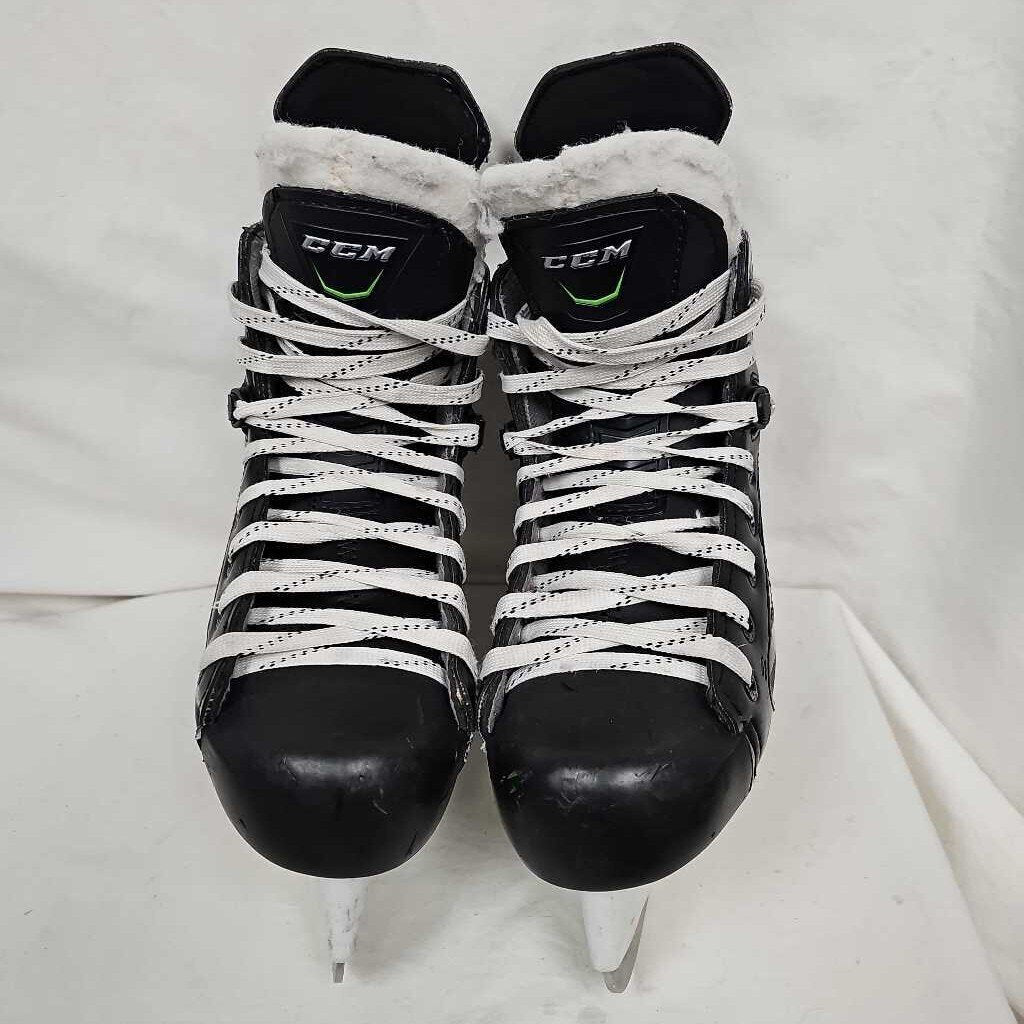 CCM Ribcor 42K Pump Junior Hockey Skates, Size 3.5