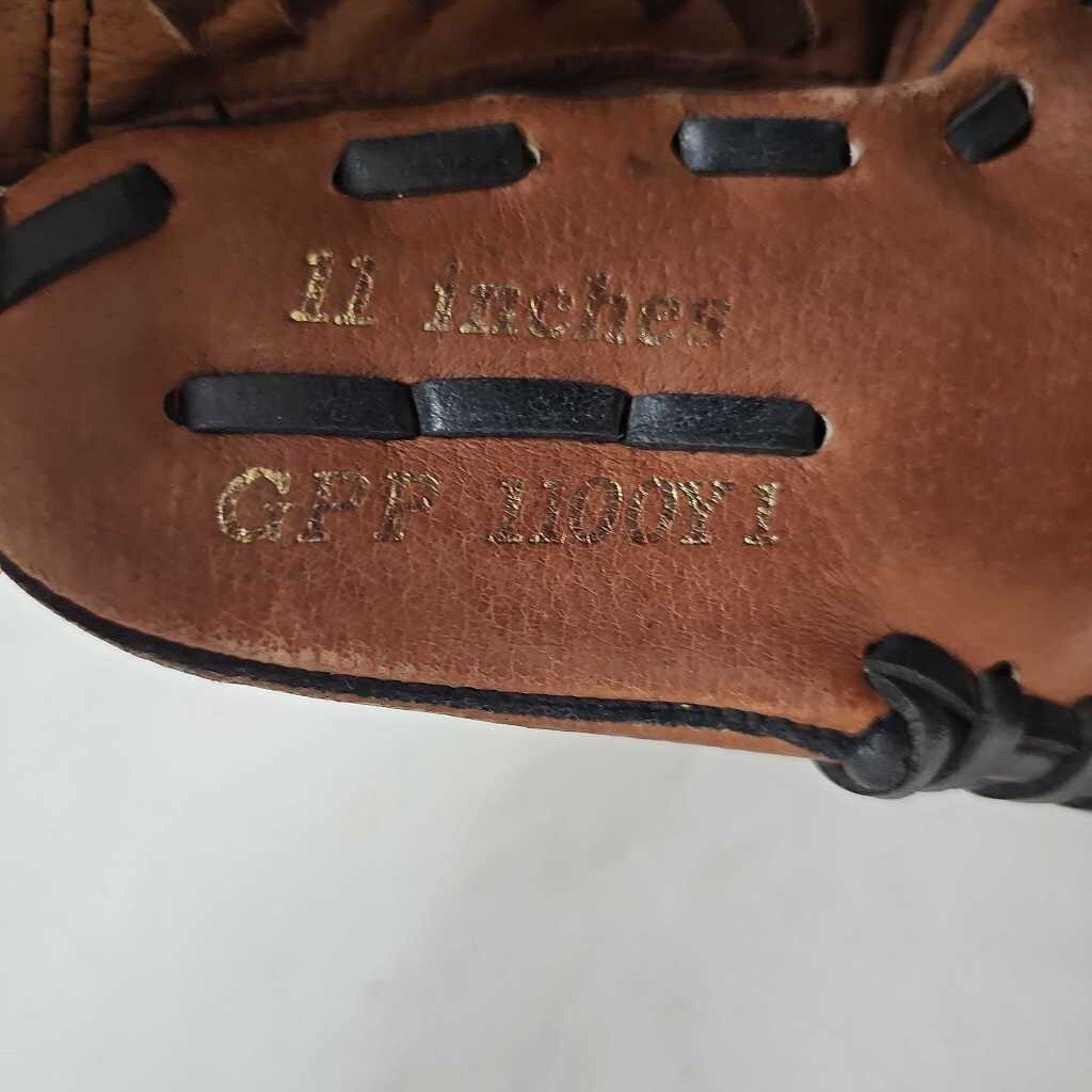 Mizuno Prospect Power Close Baseball Glove, 11"