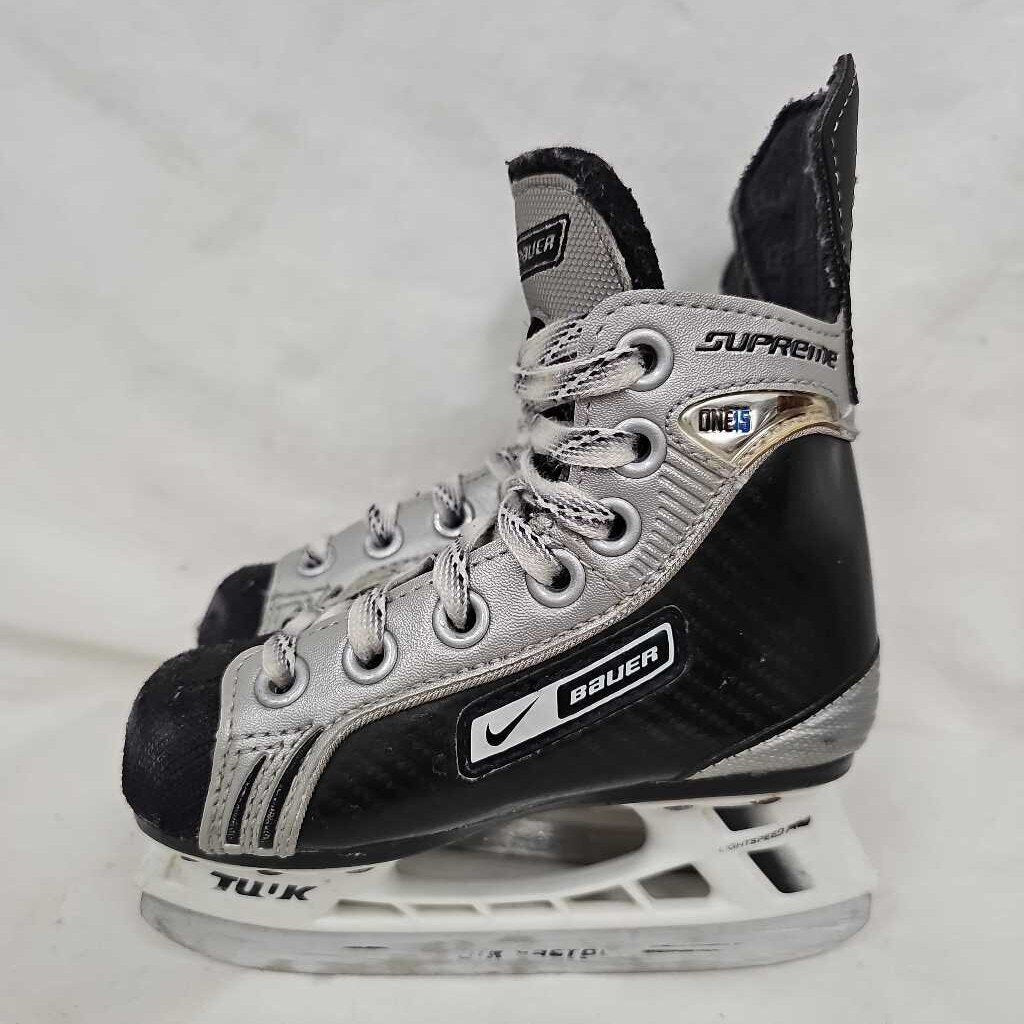 Nike Bauer Supreme One15 Youth Hockey Skates, Size Y8