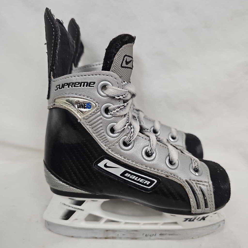 Nike Bauer Supreme One15 Youth Hockey Skates, Size Y8