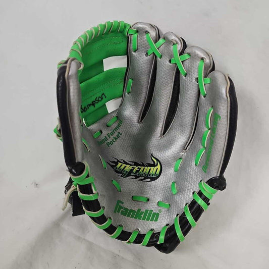 Franklin Inferno T-Ball Glove, 9" RHT