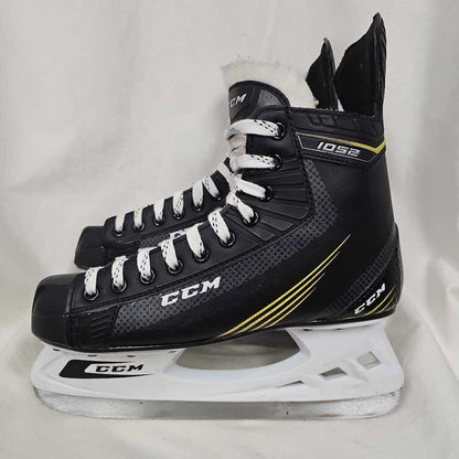 CCM Tacks 1052 Senior Hockey Skates, Size 9