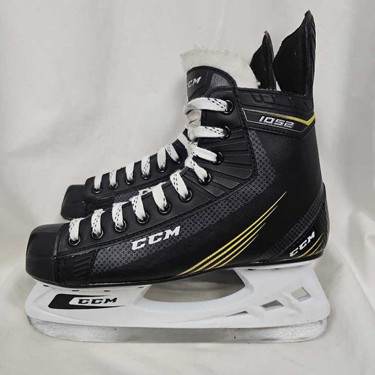 CCM Tacks 1052 Senior Hockey Skates, Size 9