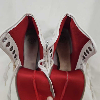 Traditional Women's Figure Skates, Size 7
