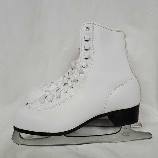 Traditional Women's Figure Skates, Size 7