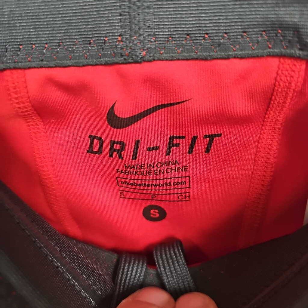 Nike Dri-Fit 3/4 leg padded compression pants, Adult Small