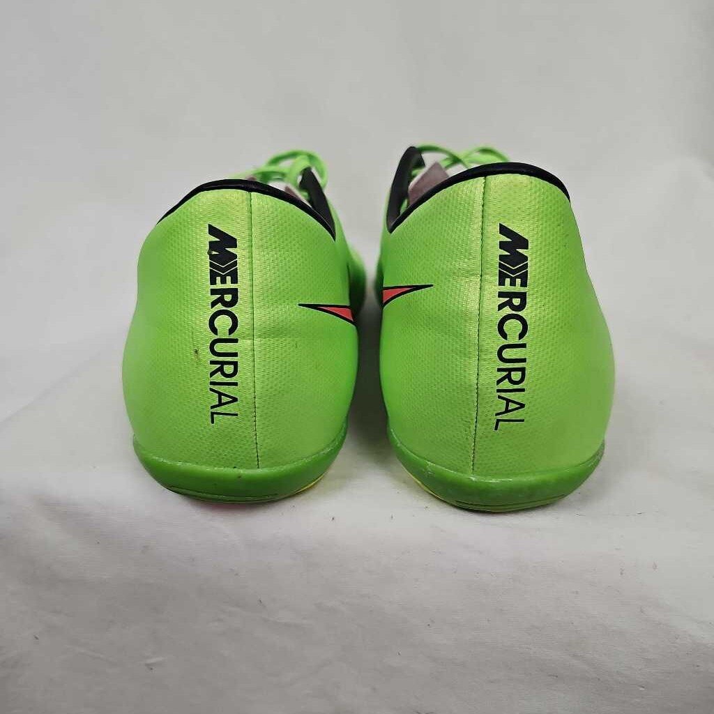 Nike Mercurial Indoor Soccer Shoes, Men's size 9