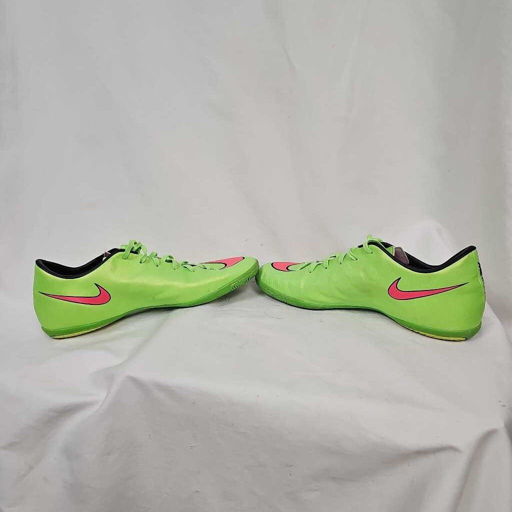 Nike Mercurial Indoor Soccer Shoes, Men's size 9