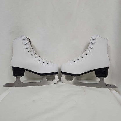 American Traditional Youth Figure Skates, Y10
