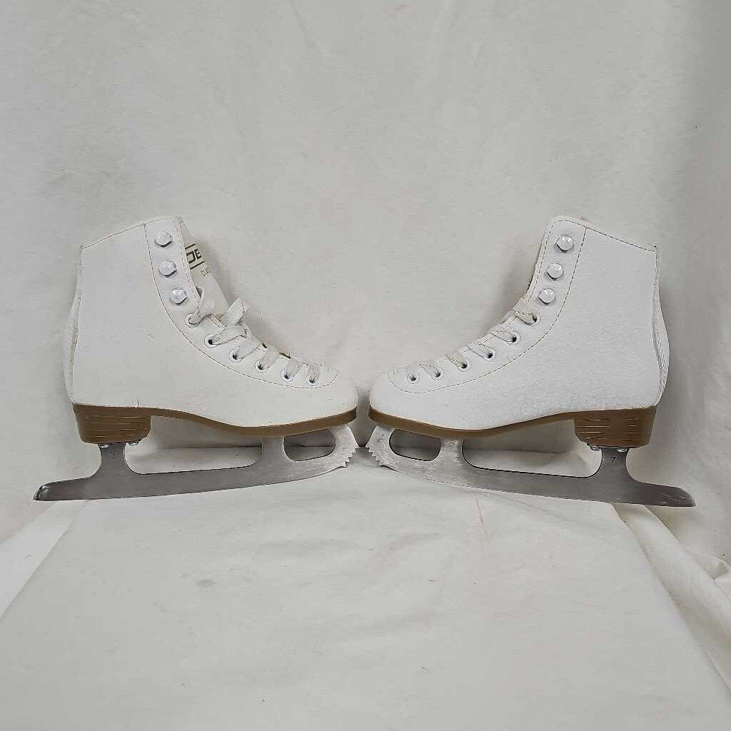 DBX Classic Youth Figure Skates, Size Y11