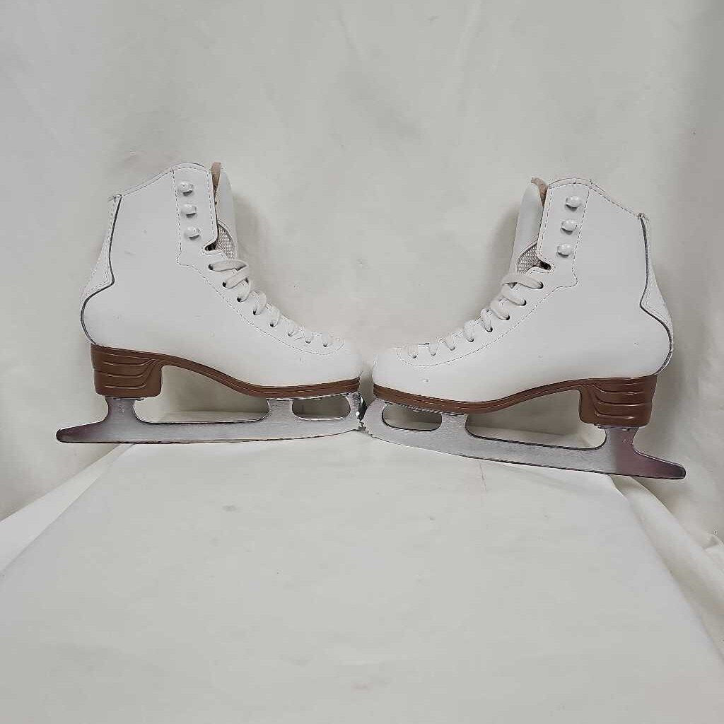 Jackson Artiste Youth Figure Skates with Mark IV blades, Size Y13