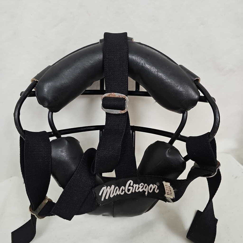 MacGregor Youth Catchers Mask