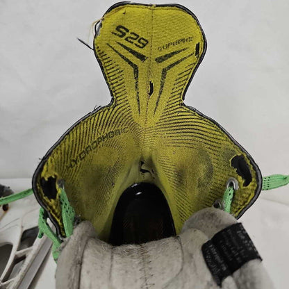 Bauer Supreme S29 Hockey Skates, Size 4