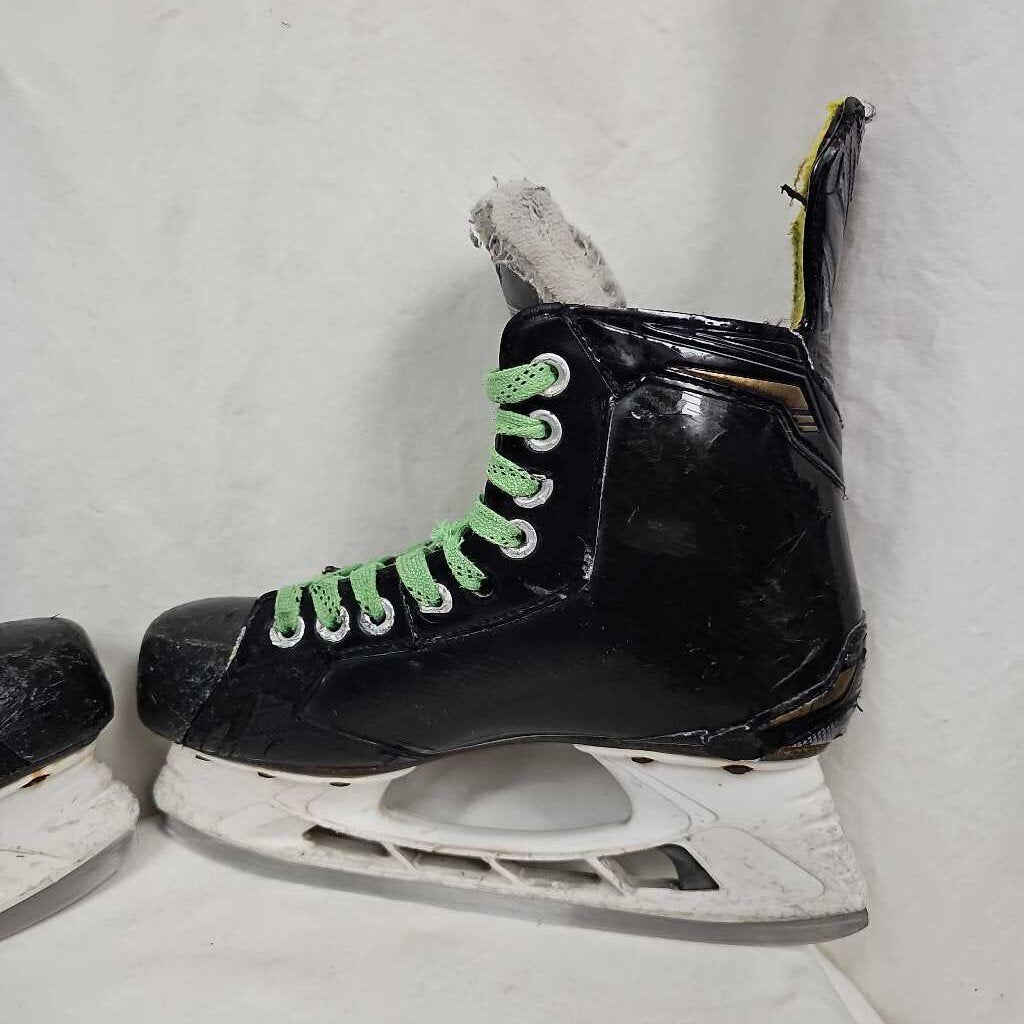 Bauer Supreme S29 Hockey Skates, Size 4