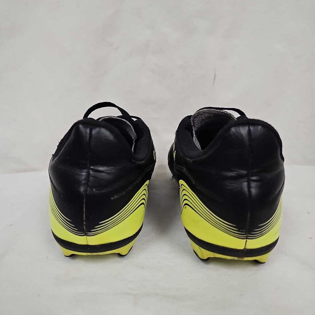 Adidas Copa Soccer Cleats Size: 5.5