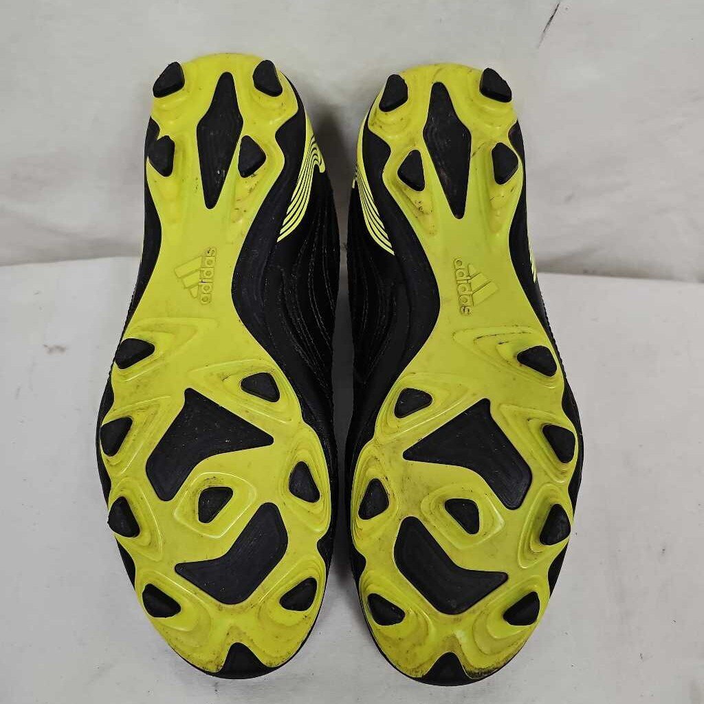 Adidas Copa Soccer Cleats Size: 5.5
