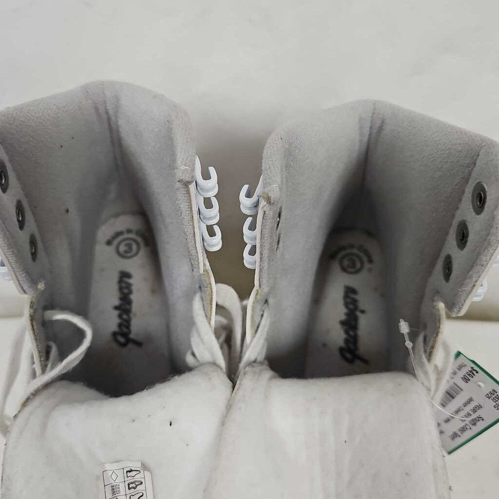 Jackson Classic 200 Figure Skates w/ Mark 1 Blades Size 3
