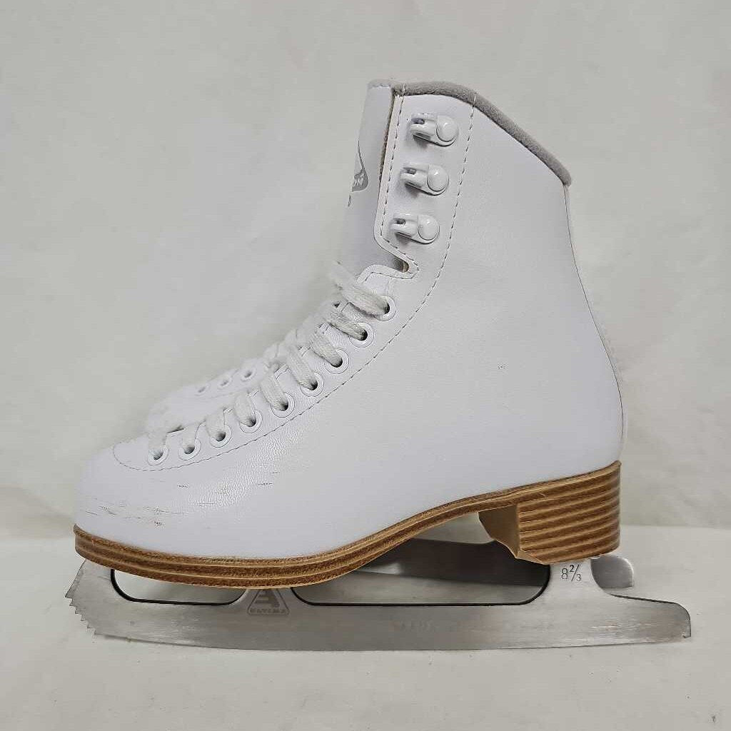 Jackson Classic 200 Figure Skates w/ Mark 1 Blades Size 3