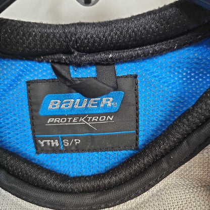 Bauer Protektron Youth Hockey Shoulder Pads, Size Small