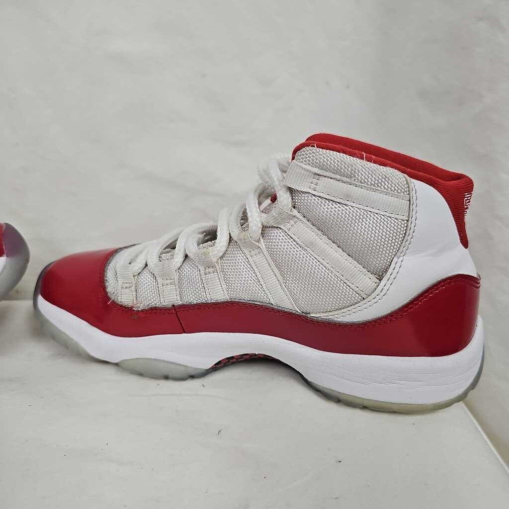 Nike Jordan Jumpman Kid's Basketball Shoes, Size 4