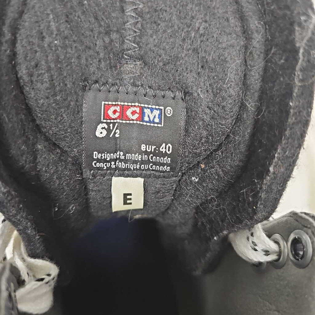 CCM Externo E-40 Hockey Skates Intermediate Size: 6.5 E