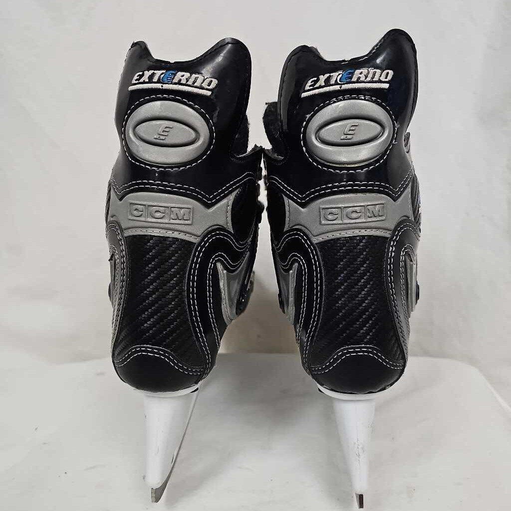 CCM Externo E-40 Hockey Skates Intermediate Size: 6.5 E
