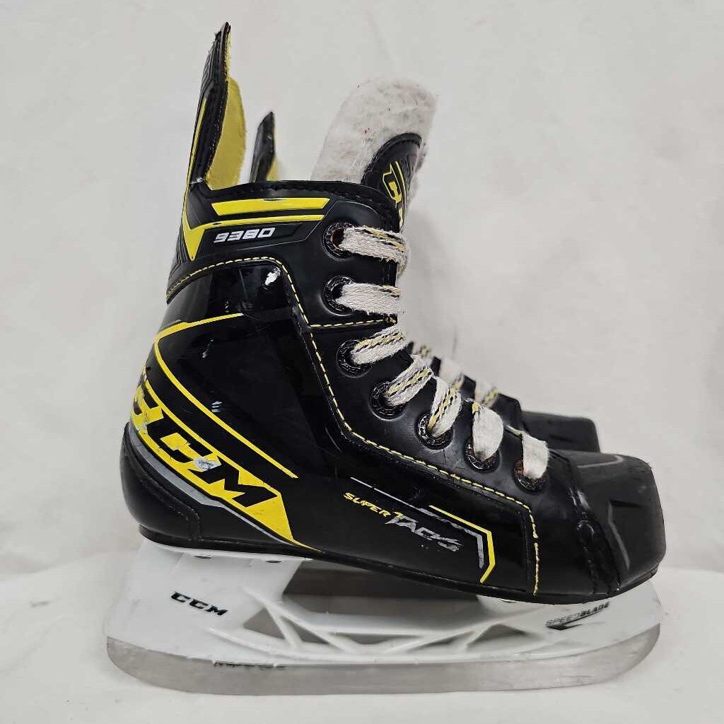 CCM Super Tacks 9380 Hockey Skates - Youth - Y12