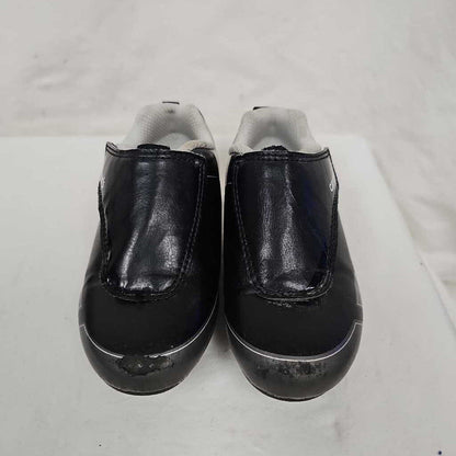 Carter's Velcro Youth Soccer Cleats, Size Y9