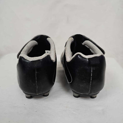 Carter's Velcro Youth Soccer Cleats, Size Y9