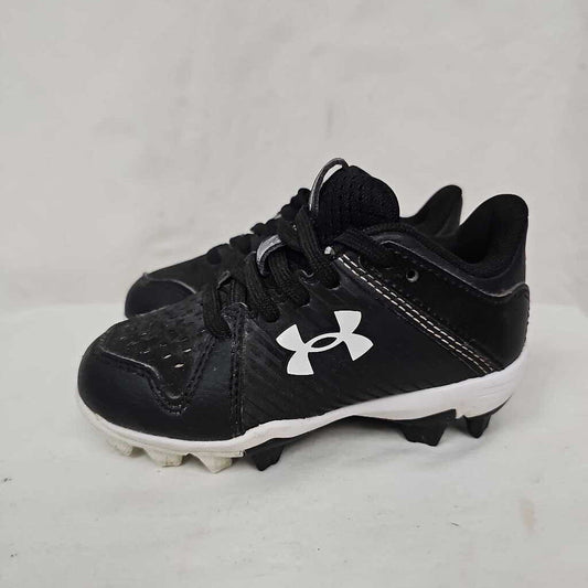 Under Armour Lead Off Youth Cleats, Size Y8