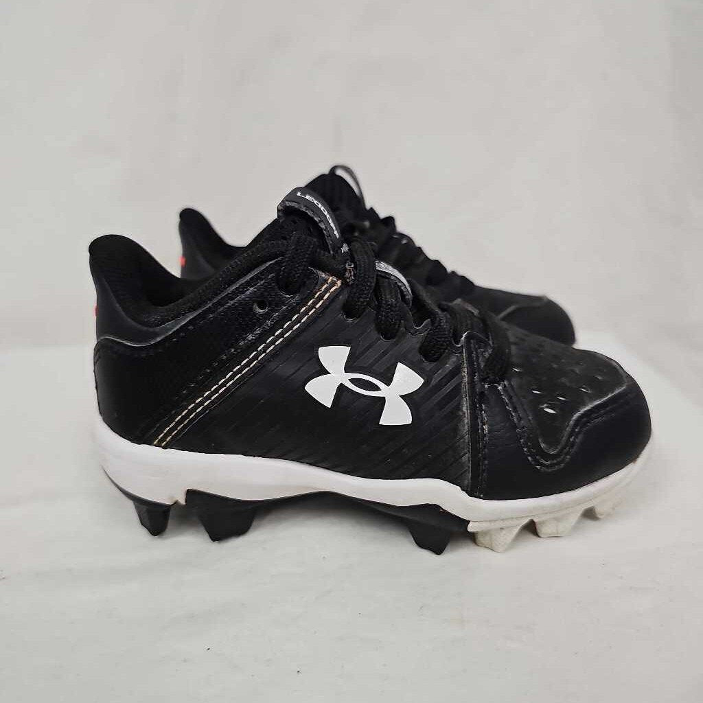 Under Armour Lead Off Youth Cleats, Size Y8